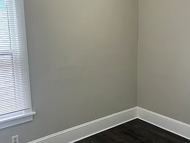 Photo 3 for 1218 W Madison St #2